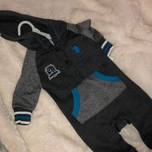Polo sweat suit for a baby boy